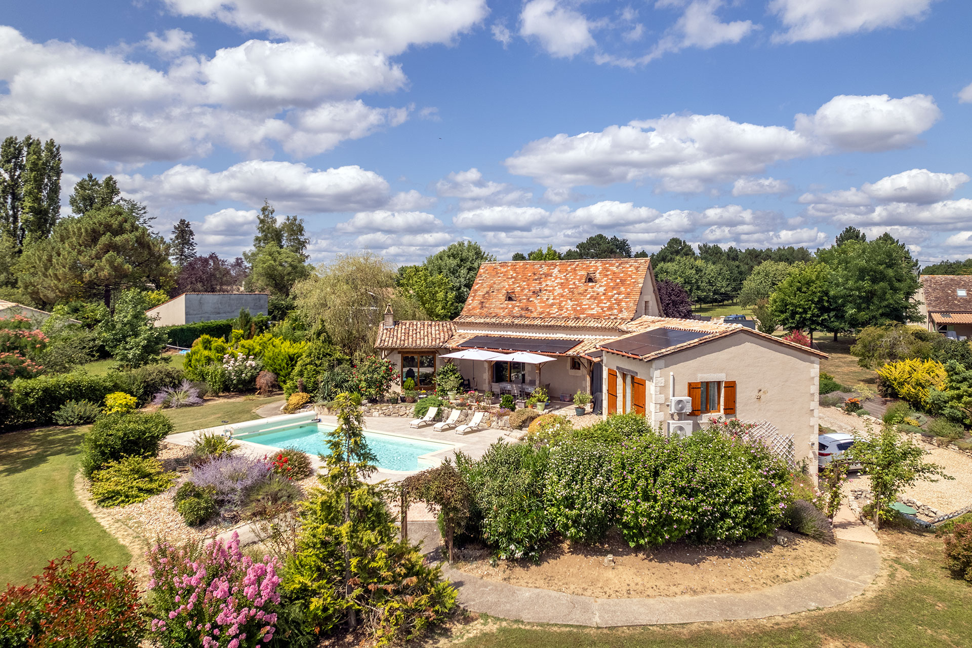 Photographe immobilier et télé pilote de drone - Périgueux Dordogne