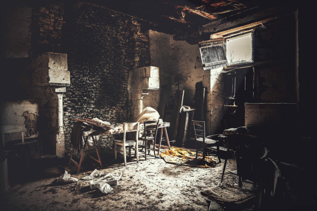 Maison en ruine dans le hameau des Andrivaux