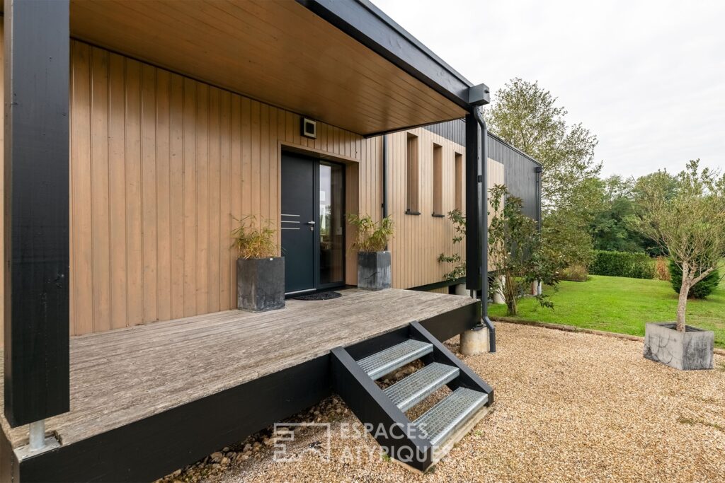 Maison en bois à Bergerac photographiée par Jean-Luc Renouil, photographe et pilote de drone en Dordogne