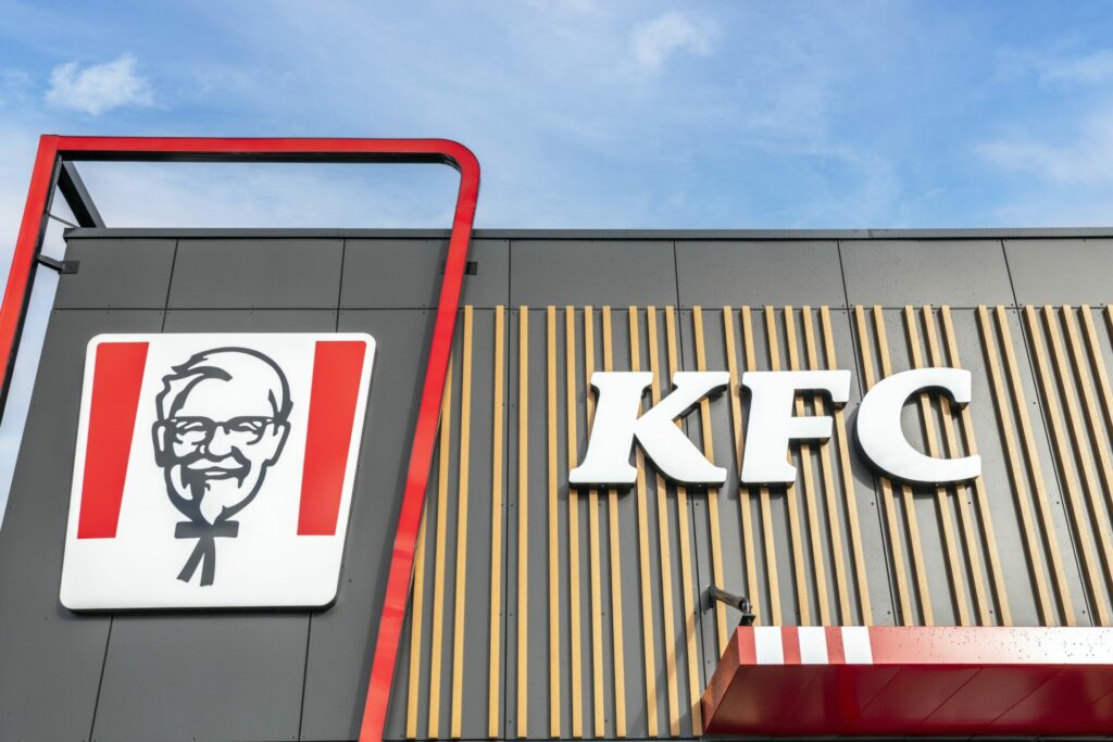KFC de Marsac sur l'Isle photographié avant son ouverture par Jean-Luc Renouil, photographe et pilote de drone en Dordogne.