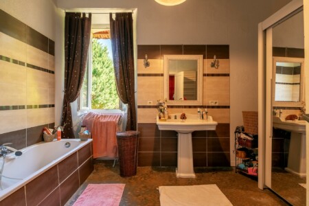 immobilier Bergerac salle de bains