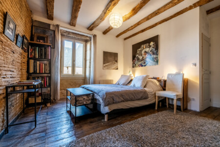 AUBAREIL - CHAMBRE ETAGE