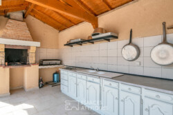 Immobilier Gardonne - Cuisine d'été