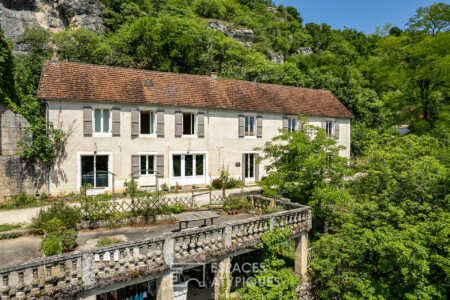 Vues aeriennes par drone 37 Immobilier Rocamadour - Façade