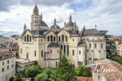 Vue sur la cathédrale Saint Front - Périgueux photographe pilote de drone