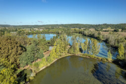 Immobilier Le Fleix - Vue aérienne de l'étang