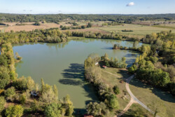 Immobilier Le Fleix - Vue aérienne de l'étang