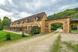 Immobilier Rouffignac - Entrée du complexe