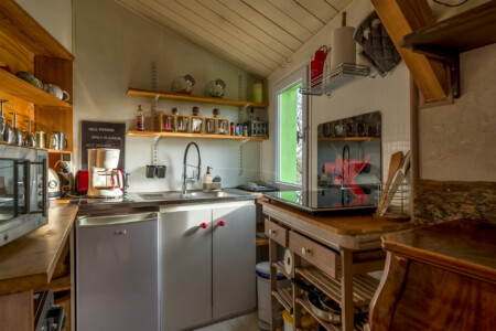 Immobilier Rouffignac - cuisine du gite "L'ermitage"