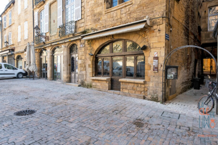 Immobilier Sarlat - Façade de l'immeuble