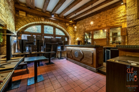 Immobilier Sarlat - Salle avant du restaurant
