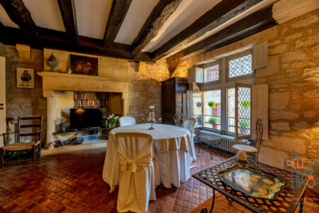 Immobilier Sarlat - Salon et salle à manger appartement principal
