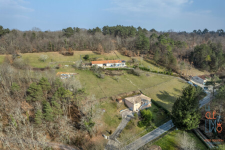 Immobilier Château l'Évêque - Vue aérienne drone