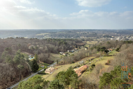 Immobilier Château l'Évêque - Vue aérienne drone