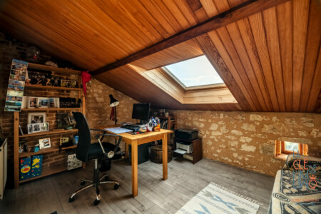 Immobilier Château l'Évêque - Bureau
