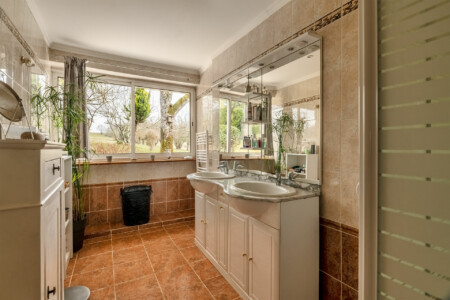 Immobilier Saint-Avit - salle d'eau