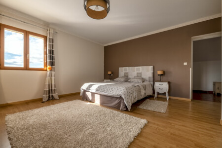 Immobilier Liorac - une des chambres de l'étage
