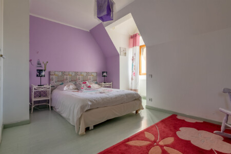 Immobilier Liorac - une des chambres de l'étage