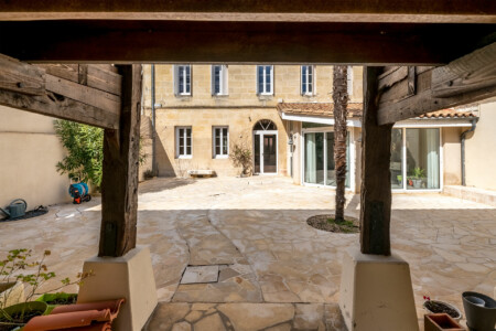 Immobilier Montpon - la cour intérieure