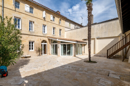 Immobilier Montpon - la cour intérieure