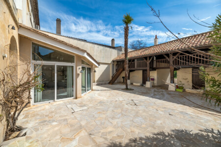 Immobilier Montpon - la cour intérieure
