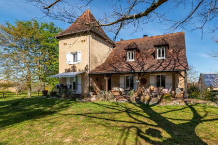 Immobilier Bergerac - façade périgourdine contemporaine
