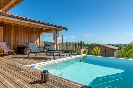 Immobilier Monbazillac - La terrasse d'un des chalets