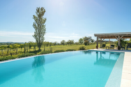 Immobilier Monbazillac - la piscine panoramique à débordement