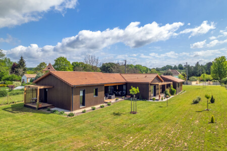 Photographe immobilier et pilote de drone - reportage immobilier en Dordogne