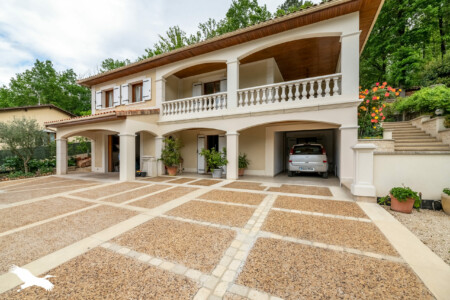 Photographe immobilier et pilote de drone - reportage immobilier en Dordogne