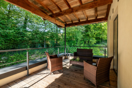 immobilier Champcevinel - Vue sur le jardin depuis la terrasse de l'étage