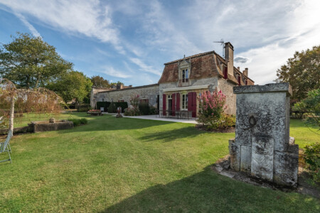 Immobilier Le Fleix 40 Immobilier Le Fleix - Vue sur la façade arrière