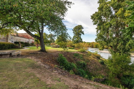Immobilier Le Fleix 45 Immobilier Le Fleix - Vue sur la façade arrière