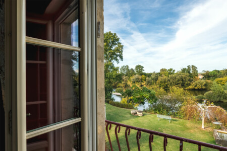 Immobilier Le Fleix 27 Immobilier Le Fleix - Vue depuis l'une des chambres du bâtiment principal