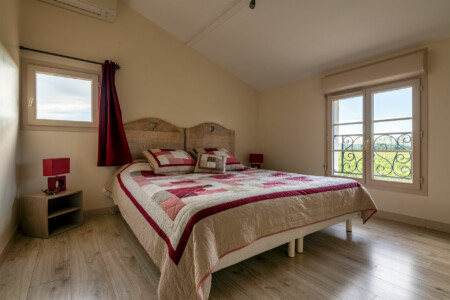 Immobilier Le Fleix 60 Immobilier Le Fleix - Chambre de l'un des deux gîtes indépendants