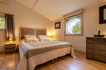 Immobilier Le Fleix 54 Immobilier Le Fleix - Chambre de l'un des gîtes