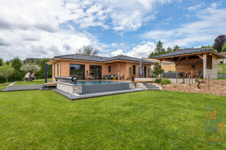 Jean-Luc Renouil - Photographe immobilier et pilote de drone - Immobilier Boulazac - Piscine et terrasse