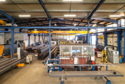 Reportage au cœur de l'industrie de la construction de bâtiments métalliques et des chantiers par Jean-Luc Renouil Photographe et pilote de drone en Dordogne.