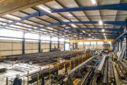 Reportage au cœur de l'industrie de la construction de bâtiments métalliques et des chantiers par Jean-Luc Renouil Photographe et pilote de drone en Dordogne.