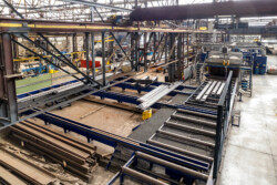 Reportage au cœur de l'industrie de la construction de bâtiments métalliques et des chantiers par Jean-Luc Renouil Photographe et pilote de drone en Dordogne.