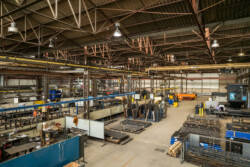 Reportage au cœur de l'industrie de la construction de bâtiments métalliques et des chantiers par Jean-Luc Renouil Photographe et pilote de drone en Dordogne.