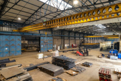 Reportage au cœur de l'industrie de la construction de bâtiments métalliques et des chantiers par Jean-Luc Renouil Photographe et pilote de drone en Dordogne.