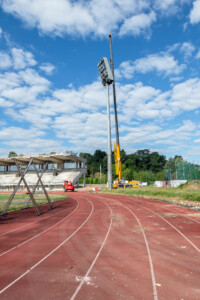 Intervention sur les pylones d'éclairage du stade Rongièras de Périgueux par Jean-Luc RENOUIL Photographe et pilote de drone en Dordogne