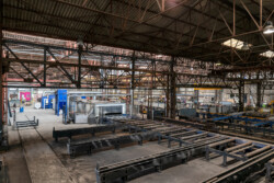 Reportage au cœur de l'industrie de la construction de bâtiments métalliques et des chantiers par Jean-Luc Renouil Photographe et pilote de drone en Dordogne.