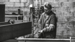 Reportage au cœur de l'industrie de la construction de bâtiments métalliques et des chantiers par Jean-Luc Renouil Photographe et pilote de drone en Dordogne.