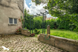 Immobilier Focus sur le mois de juin par Jean-Luc Renouil photographe et pilote de drone en Dordogne