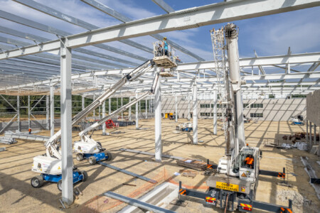 Photographie du chantier Liebherr pour Giraud-Serin Constructions métalliques par Jean-Luc Renouil photographe et pilote de drone