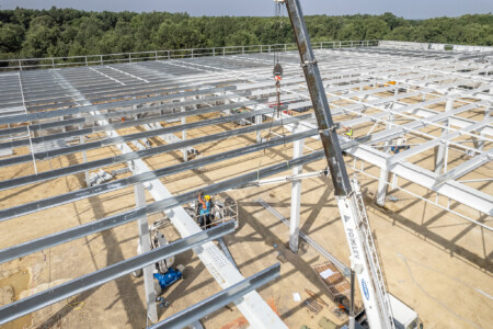 Photographie du chantier Liebherr pour Giraud-Serin Constructions métalliques par Jean-Luc Renouil photographe et pilote de drone