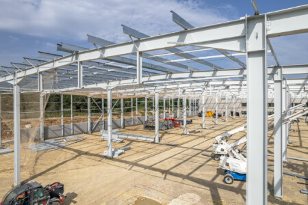 Photographie du chantier Liebherr pour Giraud-Serin Constructions métalliques par Jean-Luc Renouil photographe et pilote de drone