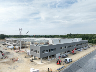 Photographie du chantier Liebherr pour Giraud-Serin Constructions métalliques par Jean-Luc Renouil photographe et pilote de drone